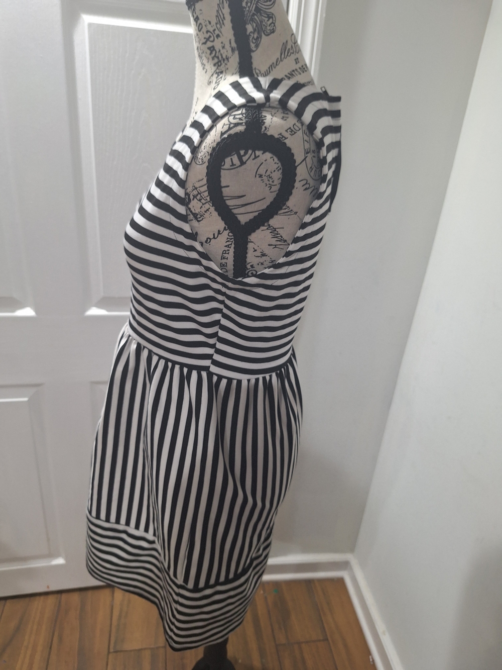Black & White Striped Midi Dress - Sleeveless Fit
